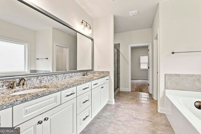 32 Oakhurst Trail 12, Sharpsburg, GA 30277