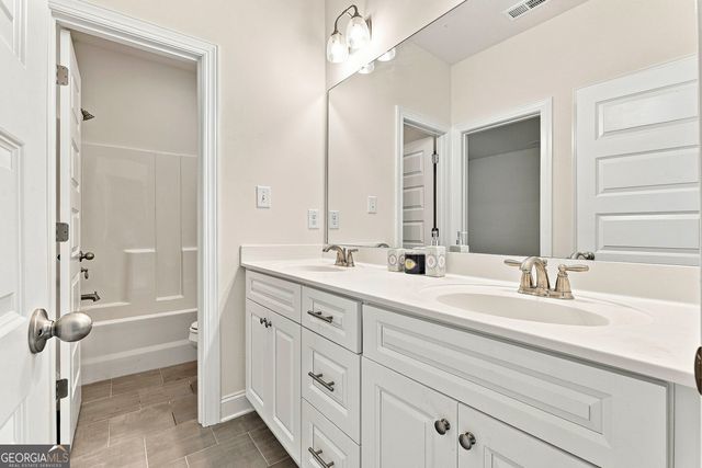 32 Oakhurst Trail 12, Sharpsburg, GA 30277