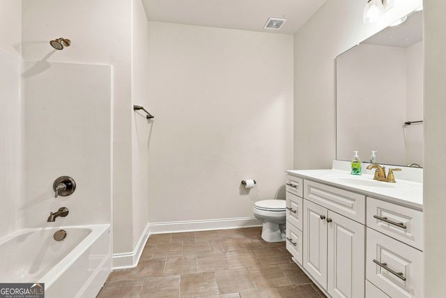 32 Oakhurst Trail 12, Sharpsburg, GA 30277