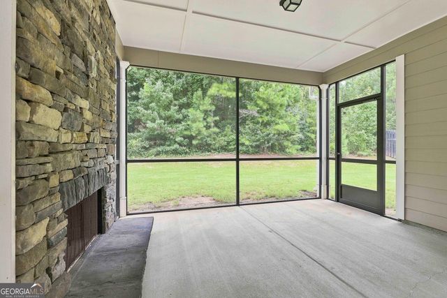 32 Oakhurst Trail 12, Sharpsburg, GA 30277