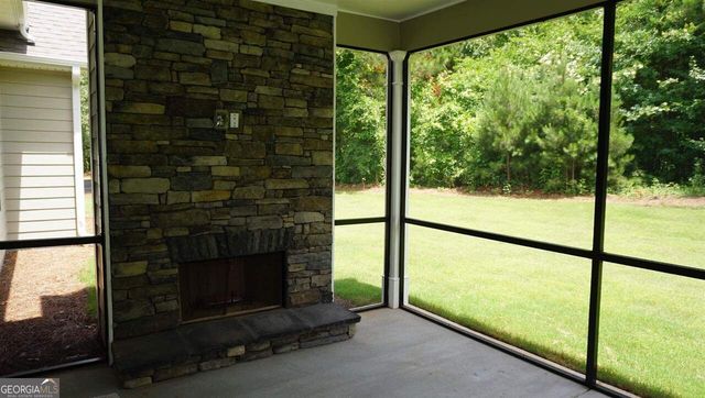 32 Oakhurst Trail 12, Sharpsburg, GA 30277