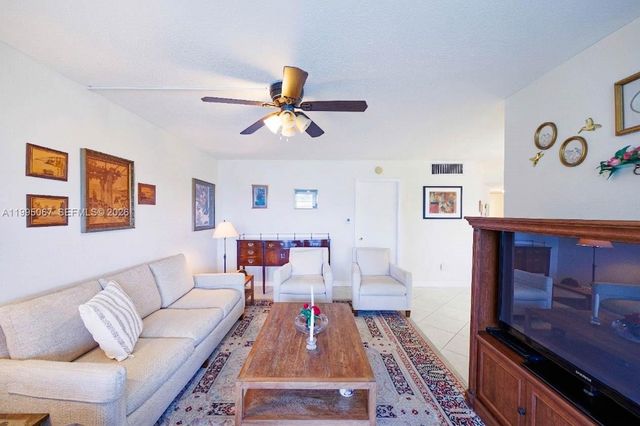 9150 Lime Bay Blvd 110, Tamarac, FL 33321