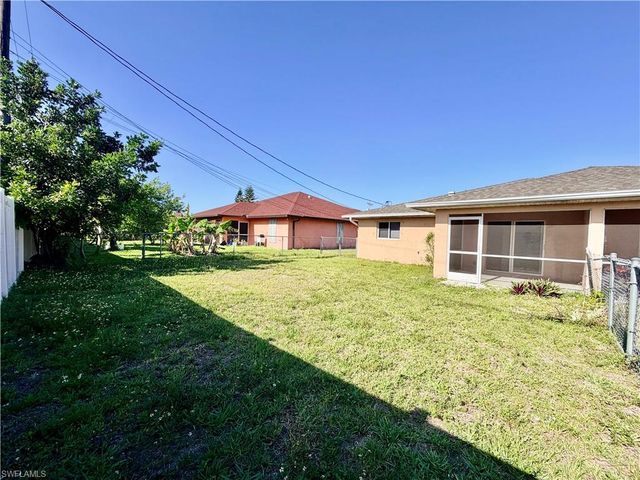 109 NE 16th PL, Cape Coral, FL 33909