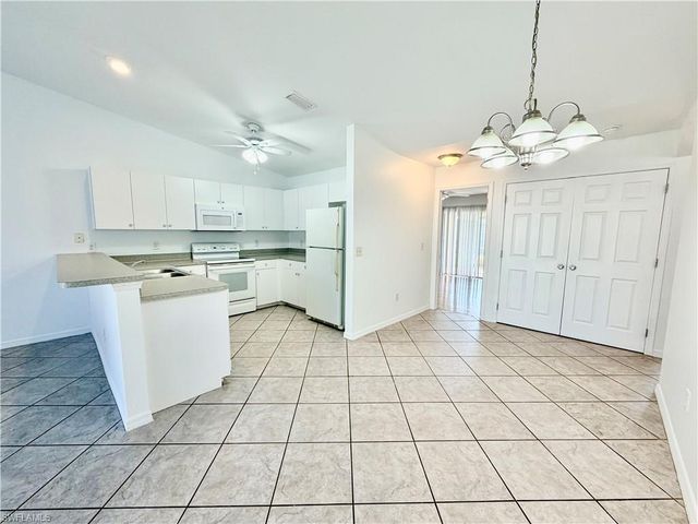 109 NE 16th PL, Cape Coral, FL 33909