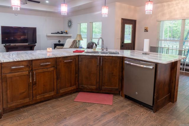 9003 Diamond Ridge, Benton, AR 72019