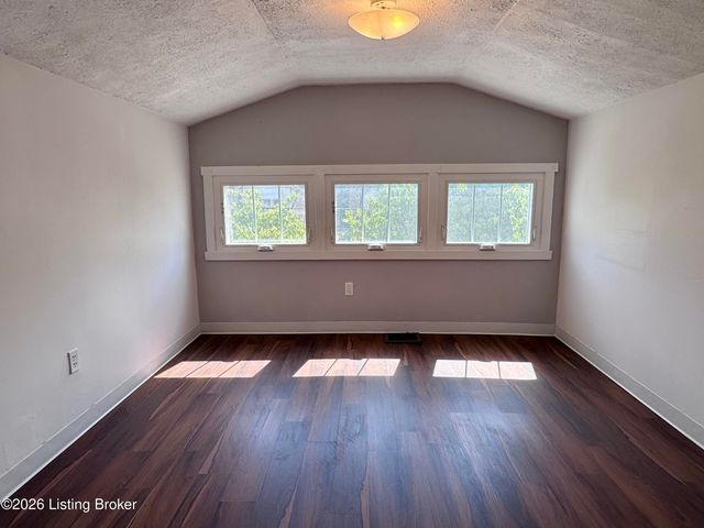 116 N 42nd St, Louisville, KY 40212