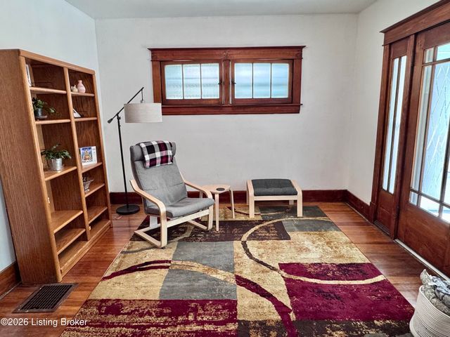 116 N 42nd St, Louisville, KY 40212