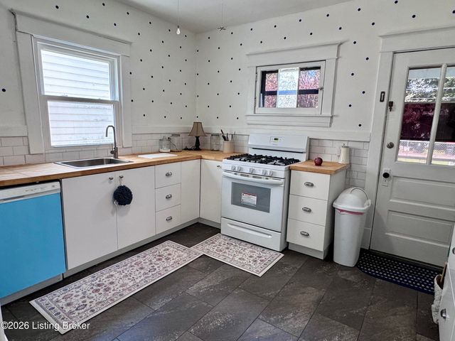 116 N 42nd St, Louisville, KY 40212