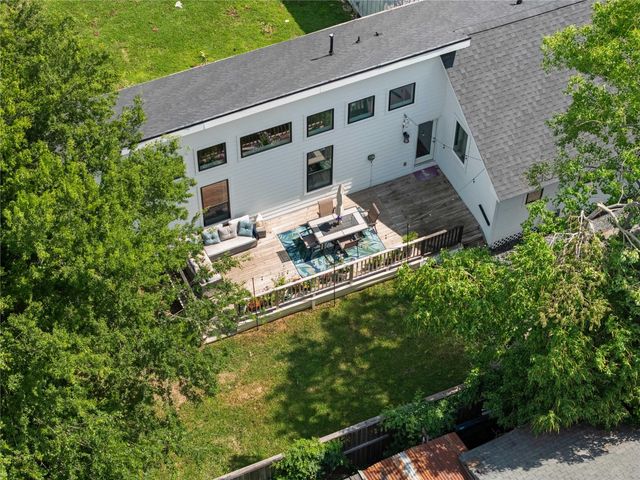 3211 Cochran Street, Houston, TX 77009