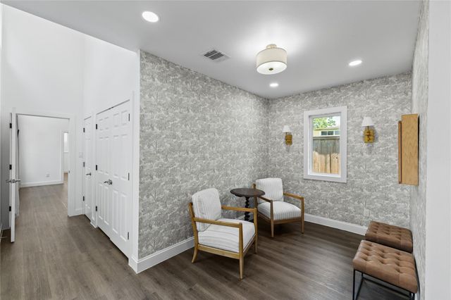 3211 Cochran Street, Houston, TX 77009