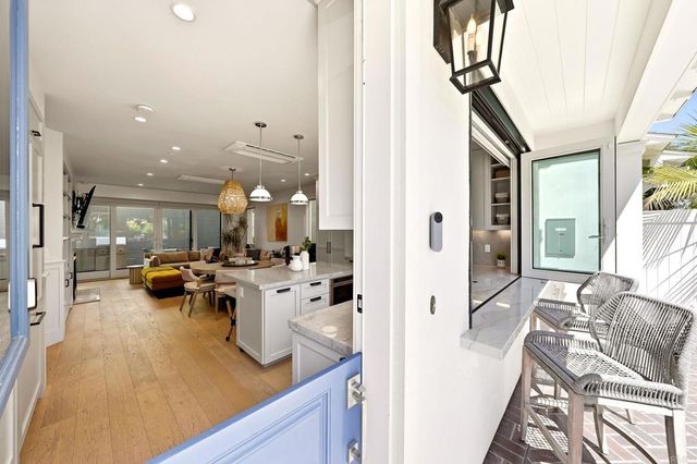 825 9th Street, Coronado, CA 92118
