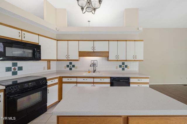 132 Douglas Lane, Bristol, TN 37620