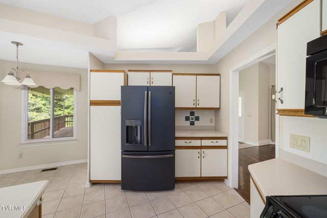132 Douglas Lane, Bristol, TN 37620