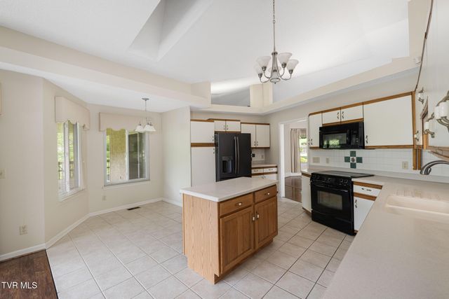 132 Douglas Lane, Bristol, TN 37620