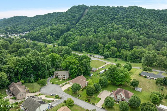 132 Douglas Lane, Bristol, TN 37620