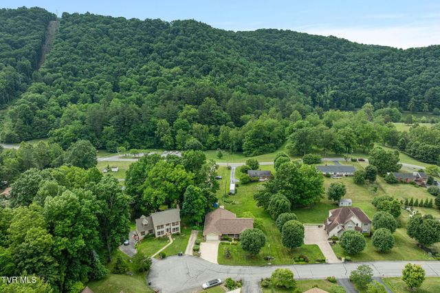 132 Douglas Lane, Bristol, TN 37620