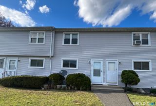 1081 New Haven Road 6C, Naugatuck, CT 06770