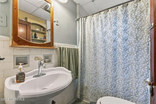 2125 Woodbridge Avenue, Edison, NJ 08817