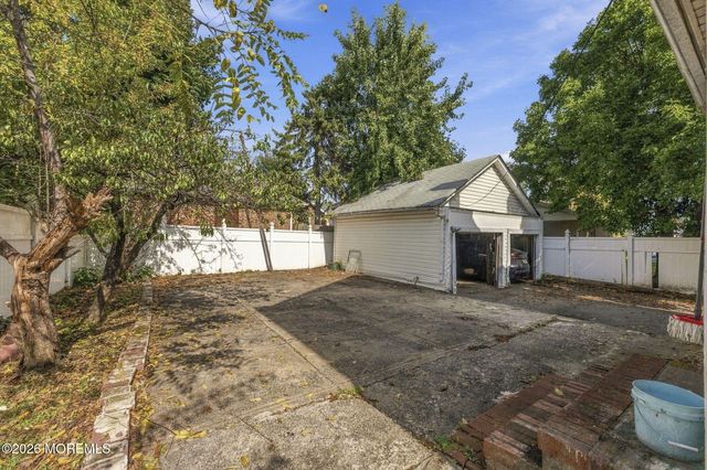 2125 Woodbridge Avenue, Edison, NJ 08817