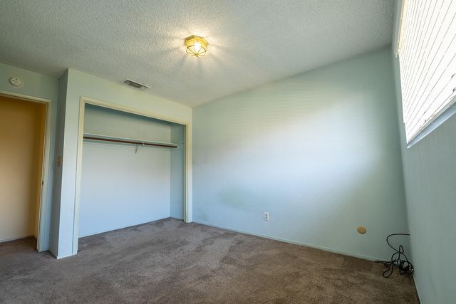 2414 E Paradise Avenue, Visalia, CA 93292