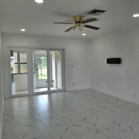 2739 Emory Drive W J, West Palm Beach, FL 33415