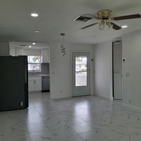 2739 Emory Drive W J, West Palm Beach, FL 33415