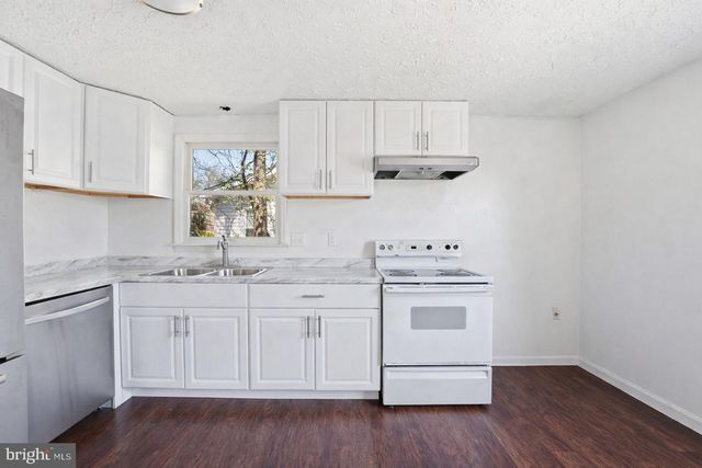 20 TUNIC AVE, Capitol Heights, MD 20743
