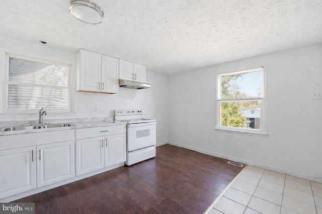 20 TUNIC AVE, Capitol Heights, MD 20743