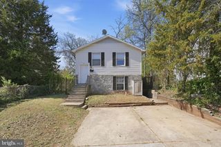 20 TUNIC AVE, Capitol Heights, MD 20743