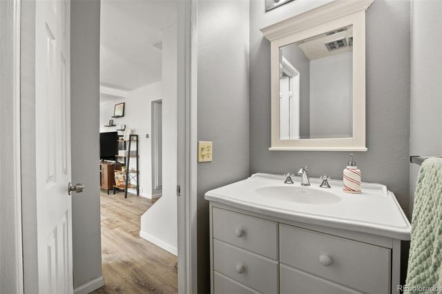 9239 E Nassau Avenue, Denver, CO 80237