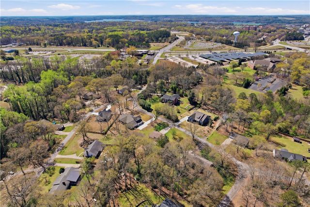 104 Roslyn Drive, Clemson, SC 29631