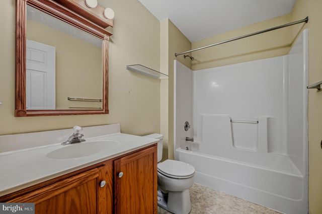 10 CORBIT SHARP DR, Townsend, DE 19734