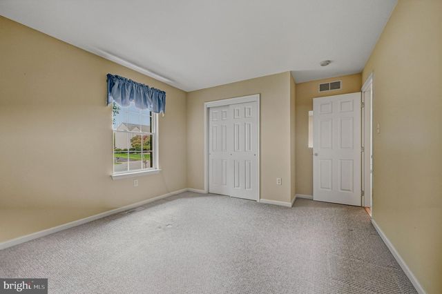10 CORBIT SHARP DR, Townsend, DE 19734