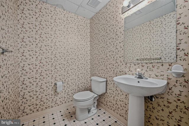 10 CORBIT SHARP DR, Townsend, DE 19734