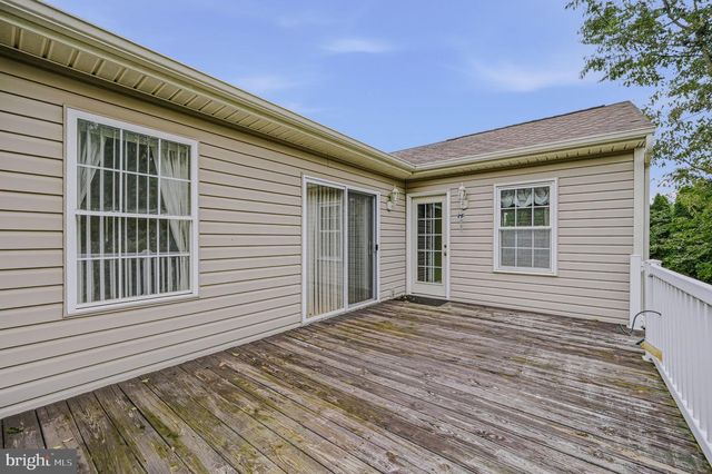 10 CORBIT SHARP DR, Townsend, DE 19734