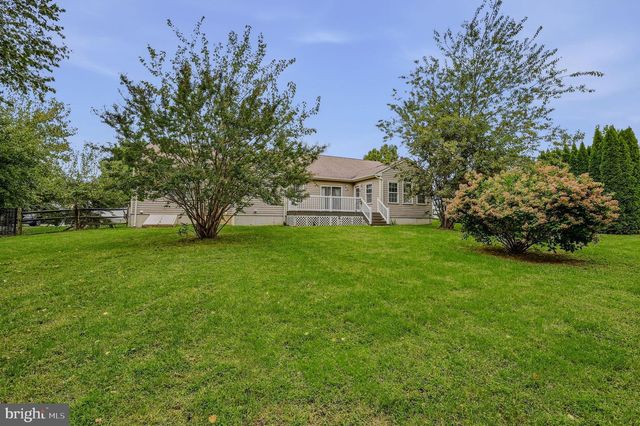 10 CORBIT SHARP DR, Townsend, DE 19734