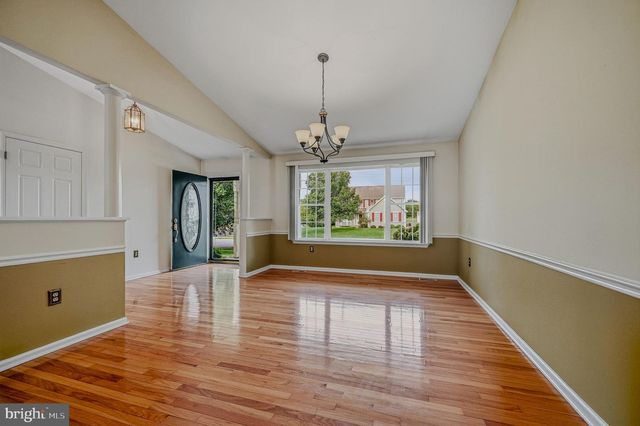 10 CORBIT SHARP DR, Townsend, DE 19734