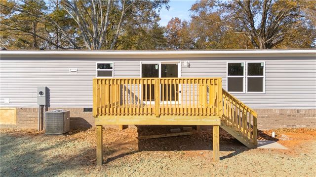 401 Mormon Church Road, Seneca, SC 29678