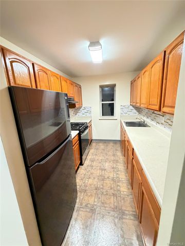 747 Essex Street Street 3Fl, Brooklyn, NY 11208