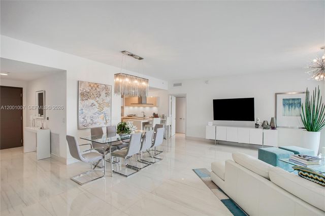 17111 Biscayne Boulevard 2008, North Miami Beach, FL 33160