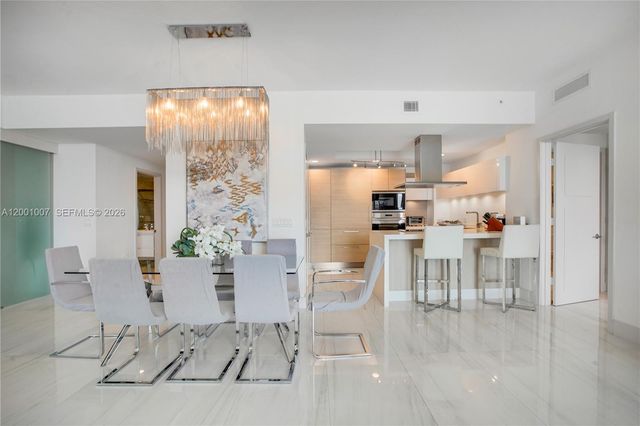 17111 Biscayne Boulevard 2008, North Miami Beach, FL 33160