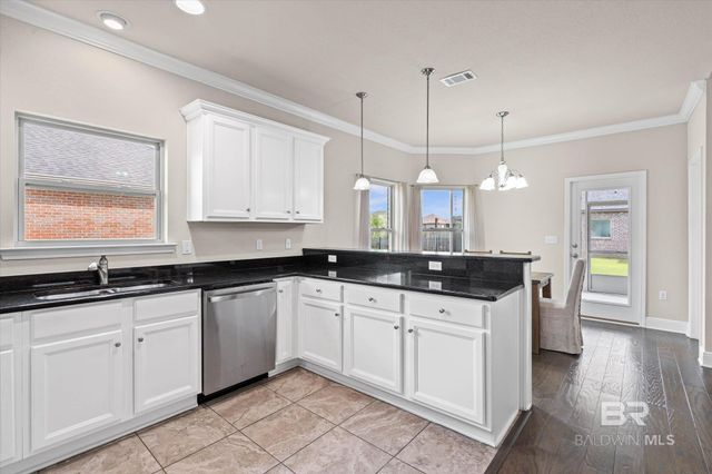 665 Darley Circle, Gulf Shores, AL 36542