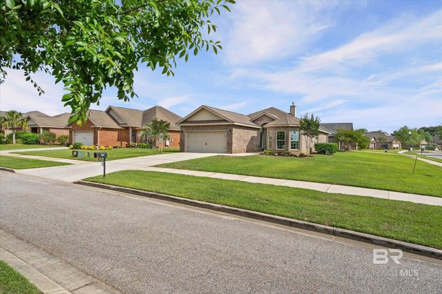 665 Darley Circle, Gulf Shores, AL 36542