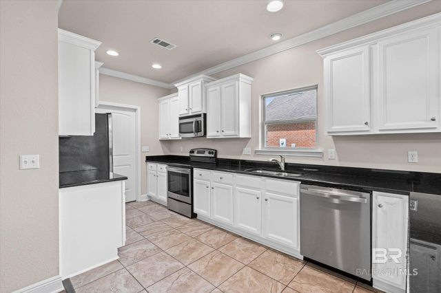 665 Darley Circle, Gulf Shores, AL 36542
