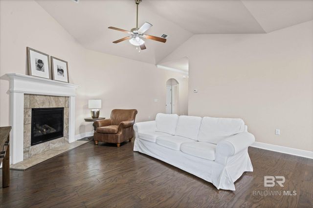 665 Darley Circle, Gulf Shores, AL 36542