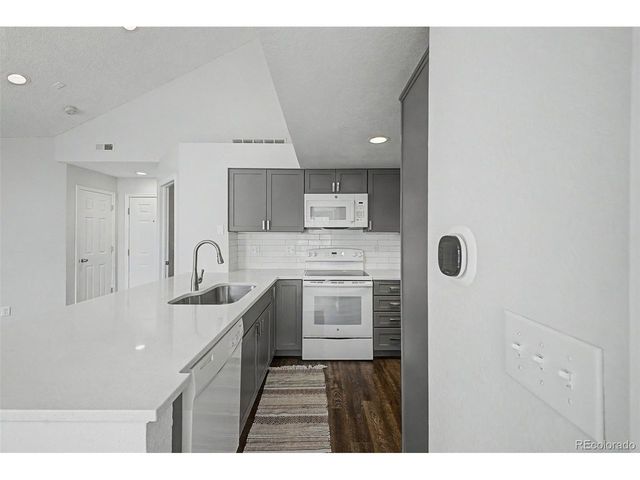 4883 White Rock Cir D, Boulder, CO 80301