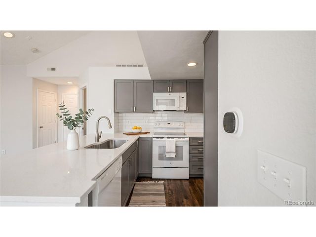 4883 White Rock Cir D, Boulder, CO 80301