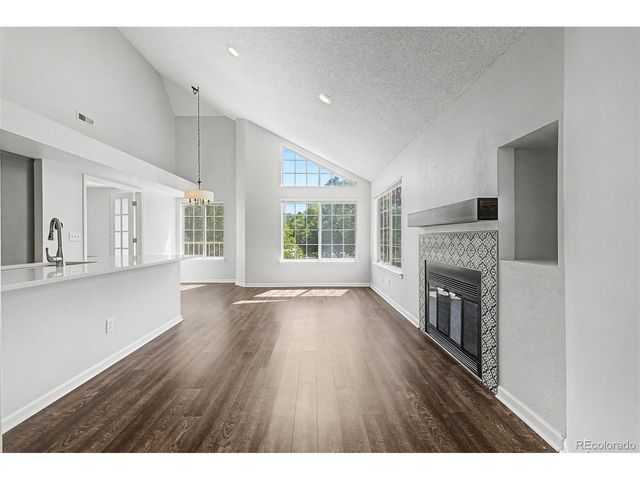 4883 White Rock Cir D, Boulder, CO 80301