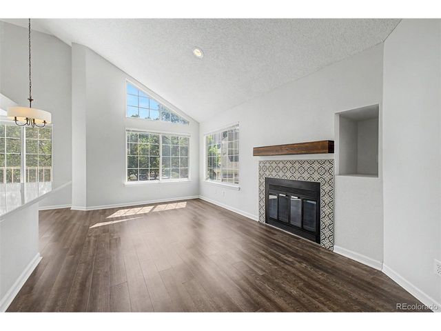 4883 White Rock Cir D, Boulder, CO 80301