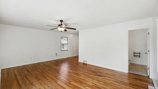 3040 Dartmouth Drive, Lexington, KY 40517